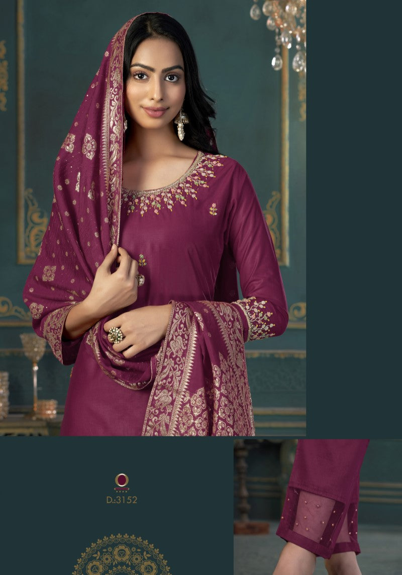 Magnificent Magenta Silk Blend Kurti Pant With Dola Silk Jacquard Dupatta